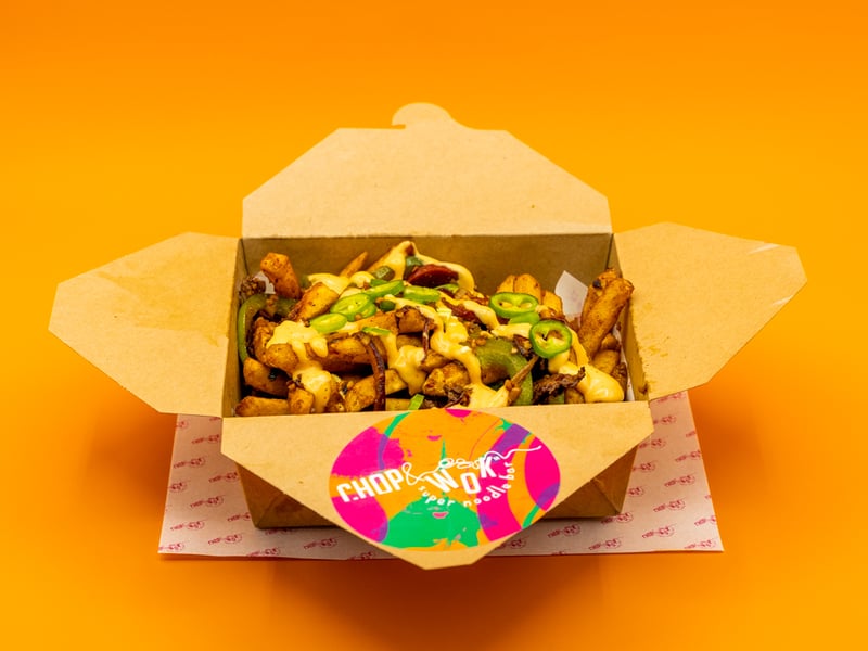 Pan-Asian chain Chop & Wok is expanding with the launch of the first
Chop & Wok Express in Birmingham.
The store which is now open and can be found at 11 Suffolk Street. Express will offer a selection
of fan favorite dishes but at a lower price and with far shorter wait times.
So confident are the franchisees of reduced wait-times that they’re guaranteeing deliveries
placed through their app within an hour, or customers can get their money back!