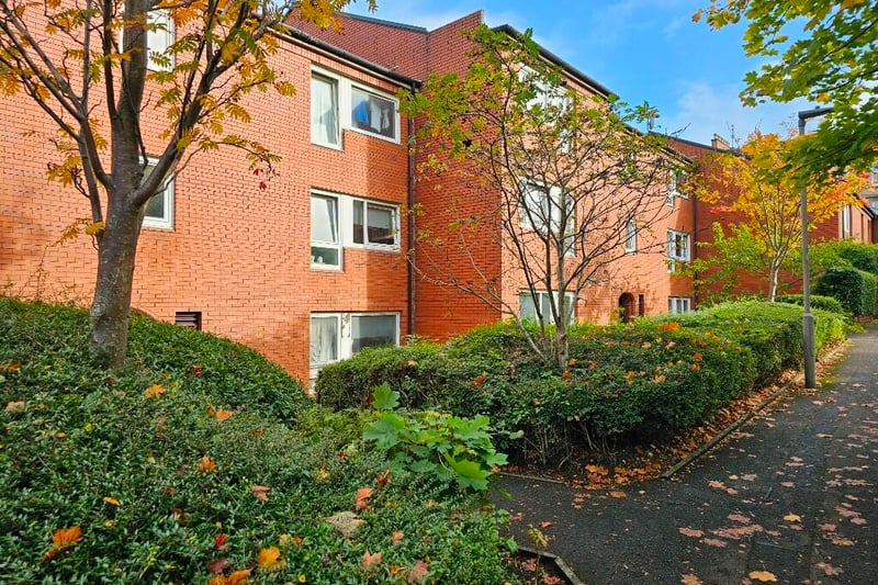 Garnethill has a sizeable student population that has Glasgow’s city centre on its doorstep with rental properties being affordable in the area. 