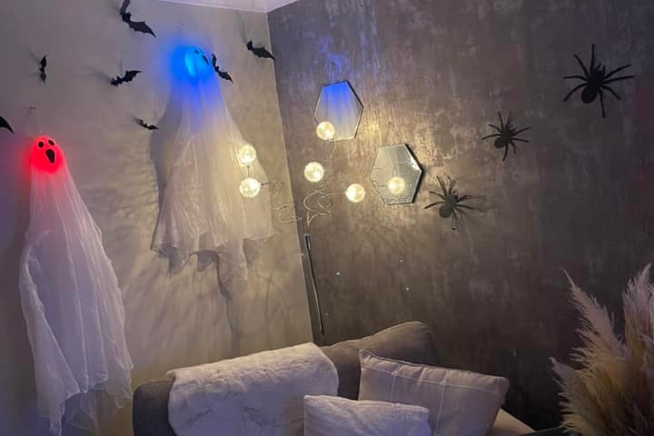 This home is in the Halloween spirit
Credit: Chelsea New