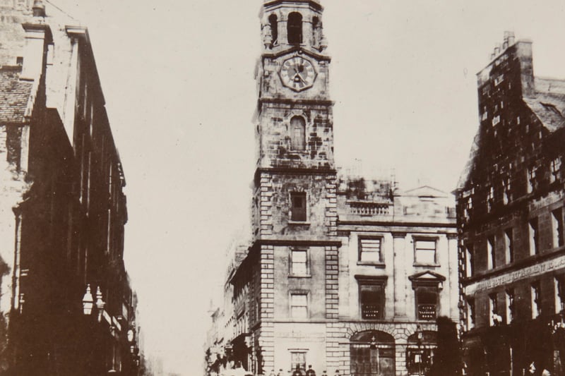 An early picture of the Paisley Tolbooth - the site of the last ever execution in the town. The man in question facing the hangmans gallows was one Thomas Potts, accused of the robbery of £11 in cash and £1 in silver from a Paisley home under the threat of cutlasses, swords, and large butcher knifes. Potts met his end on August 17, 1797 - the gallows were closed thereafter along with the tolbooth - and the jail, courtroom, and council chambers were moved to County Square.