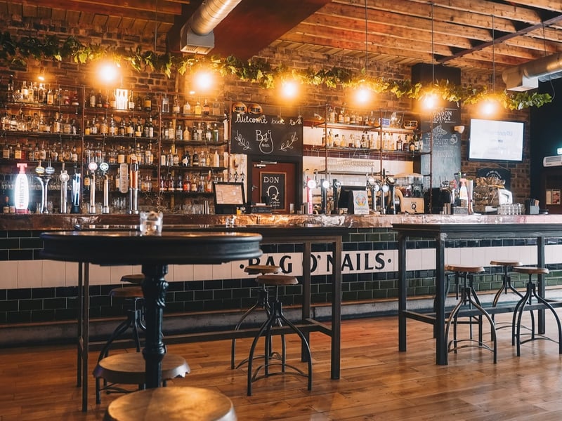 For those not willing to venture into the city centre, this late-night West End venues offers locally sourced pub fare and live entertainment in rustic surroundings. A great spot for the game tonight! 165 Dumbarton Rd, Partick, Glasgow G11 6AA.