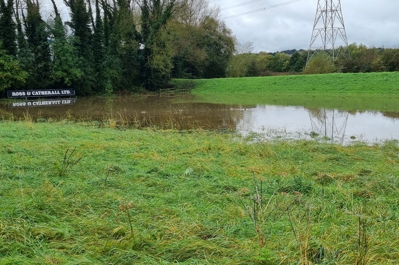 The River Rother is spilling over into the surrounding fields in Killamarsh, around 8km downstream from the Catcliffe floods.