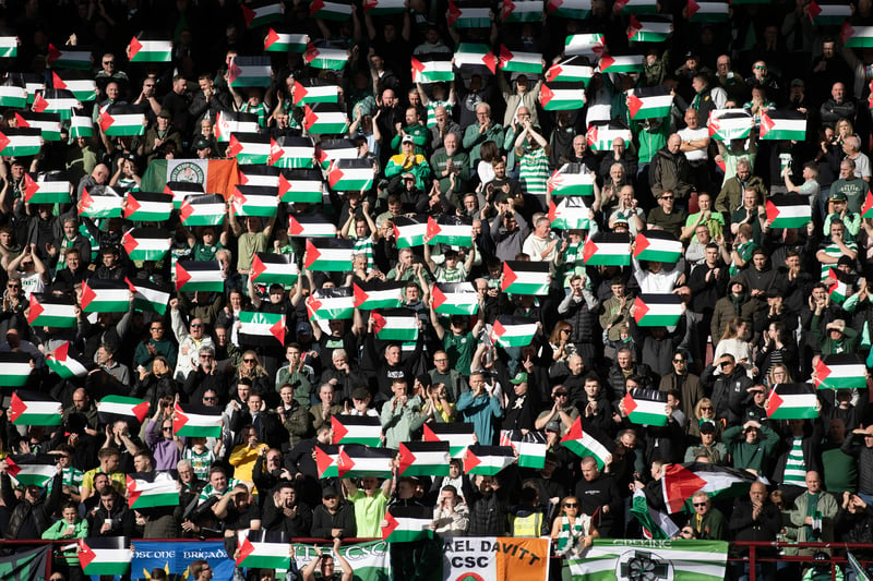 Fans have been keen to show their support to the victims of the Israeli-Palestinian conflict this weekend with Israeli flags shown on Saturday and Palestinian flags on show in Edinburgh.