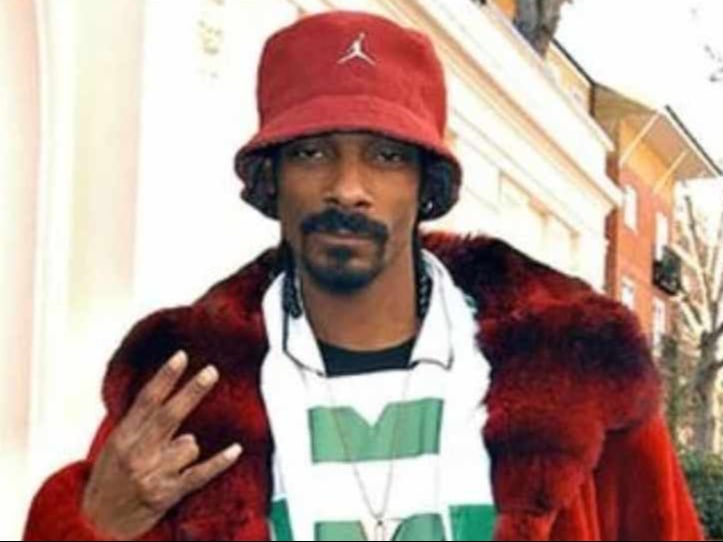 Another iconic rapper and another Celtic fan. Snoop has been a Celtic fan since he was given a Celtic shirt as a gift almost two decades ago back in 2005.