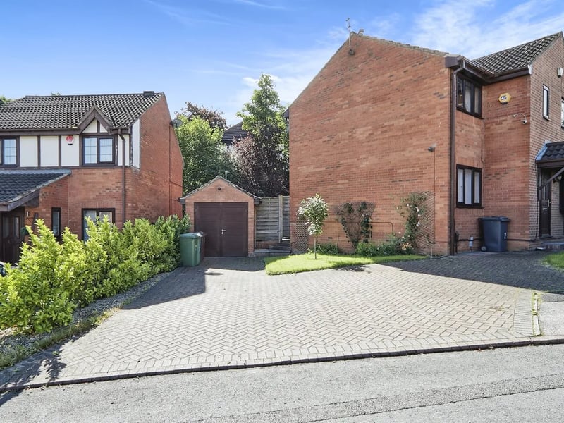 This 4 bed detached property on The Rowans was last reduced on October 13 by a total of 26.5 percent, to £250.000. 