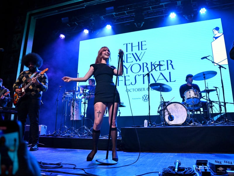 This one would be a surprise, but it is possible. One of the best live bands on the planet, Paramore have really been seen as metal and are borderline more of a Reading/Leeds headliner. However, if Biffy can headline there's no reason Hayley Williams and co. can't in reality.