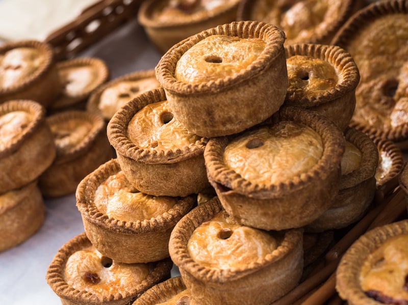 Another Hollywood technical challenge, during pie week the judge challenged the bakers to make six identical pork pies, using a hot water crust pastry. It was another heavily searched recipe and there are helpful videos with Hollywood walking those attempting the bake at home on YouTube.