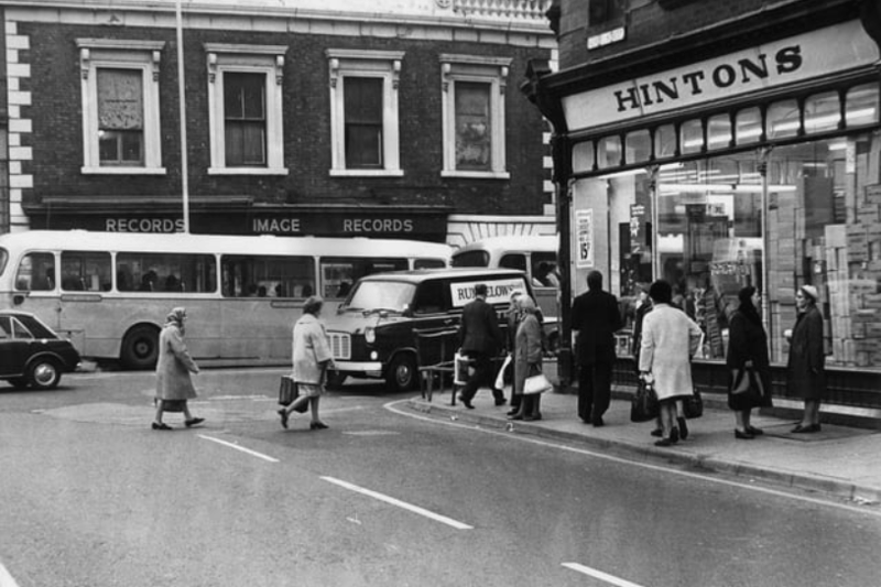 Shoppers outside Hintons in 1975. Does this bring back memories? Photo: Shields Gazette