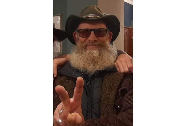Tributes have been paid to Sheffield artists and "an actual legend" Martin Bedford, who spent over 40 years making gig posted for musicians and helped establish The Leadmill.
