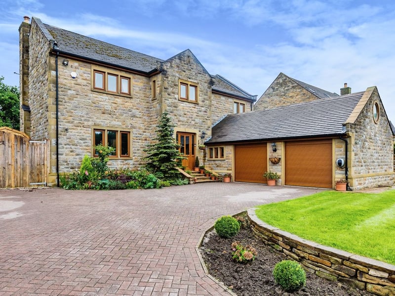 This "stunning" detached Barnsley home is now for sale. (Photo courtesy of Purplebricks)