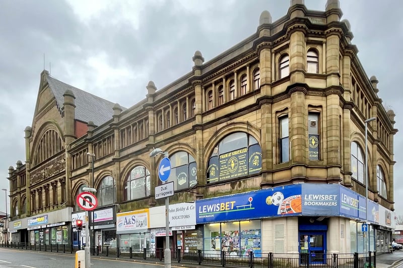 Located at 146-148 Huddersfield Road, Oldham. Built in 1900, it originally housed a range of shops, as well as offices, board rooms and an educational department with a newsroom and library. It also has two ballrooms. Credit: Mark Watson for SAVE Britain’s Heritage