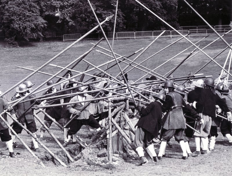 Norfolk Park, Sheffield, where members of the English Civil War Society held a mock battle for Sheffield Castle in September 1986. Around 600 members of the society took part in the battle, which was watched by a large crowd of spectators.
