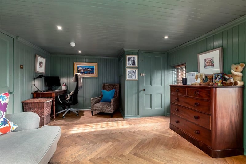 The 2nd bedroom/office in Devonshire Gardens