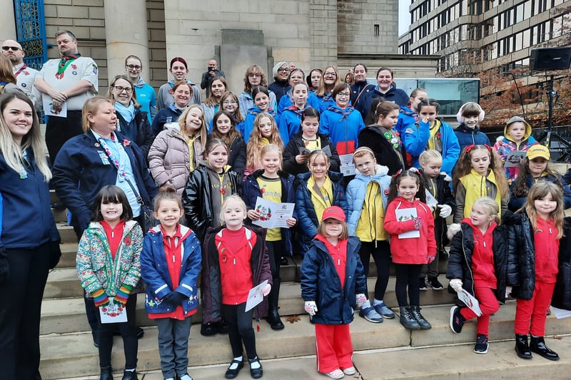 Guides, Brownies and Rainbows on the City Hall steps