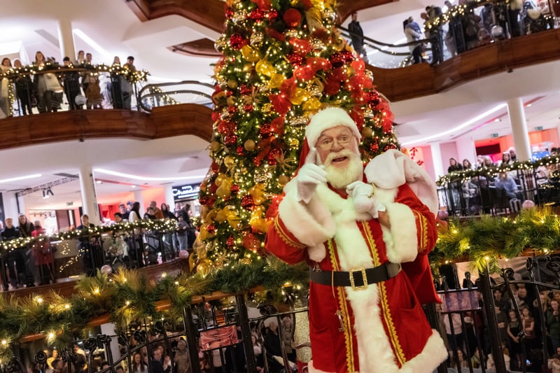 Santa will be roaming the mall at the Princes Square light switch on which will take place on Sunday November,19 so make sure to  snap a picture with him. 