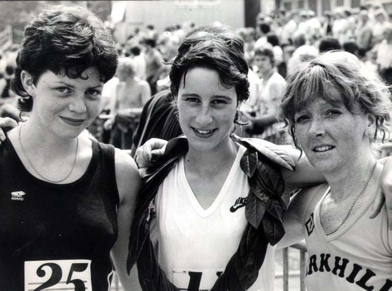 Elaine Allen (centre), winner of the Star Walk Women's Race in 1982, with second-placed Wendy Brooks to her left and third-placed Marian Harris on the right