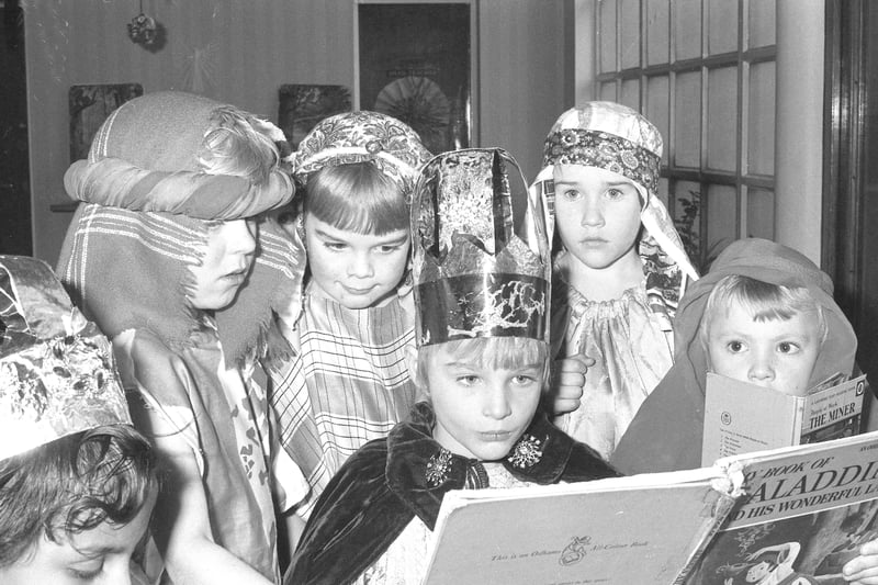 Hill View Infants' Nativity Play looked like a great production in 1973.