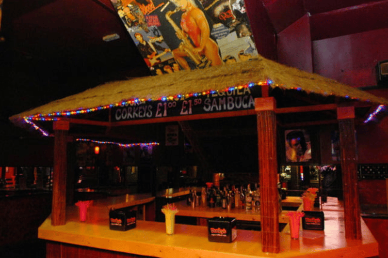 Another 2007 view of Bizz Bar.