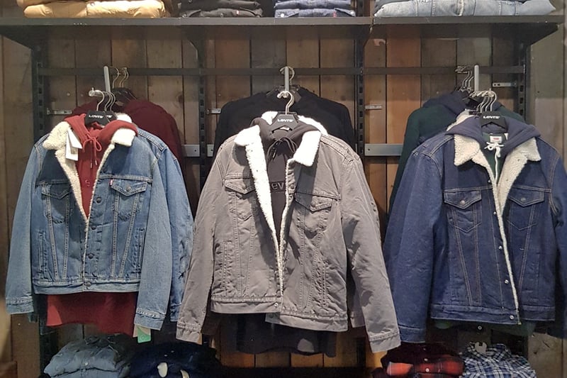 Legendary jeans brand, Levi’s has up to 50% off its entire range of high-quality menswear, womenswear, and kids’ fashion and an extra 10% off for members of their 'Red Tab' loyalty programme