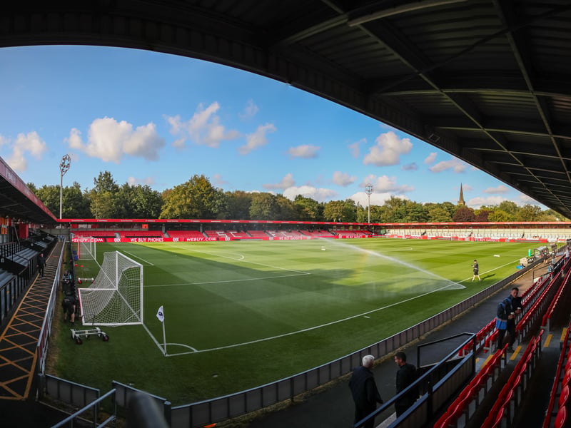 Average attendance at The Peninsula Stadium - 3,044