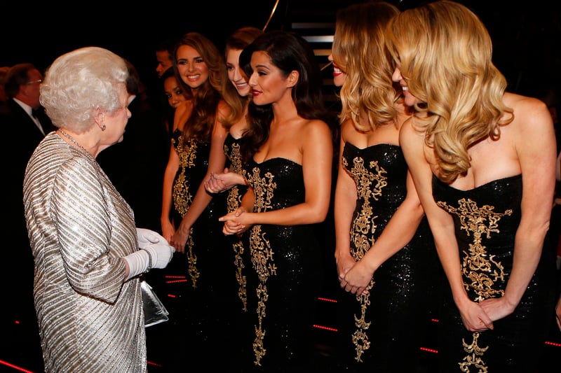Girls Aloud meeting the Queen at the Royal Variety.