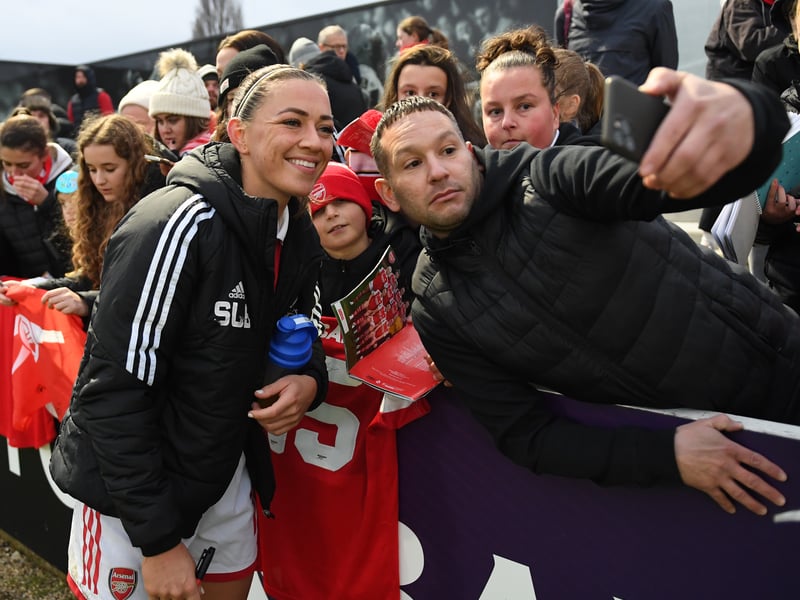 Katie McCabe of Arsenal takes a selfie with a fan after a 1-0 victory over Everton. Vivianne Mediema was the matchwinner in this one. (Getty Images)