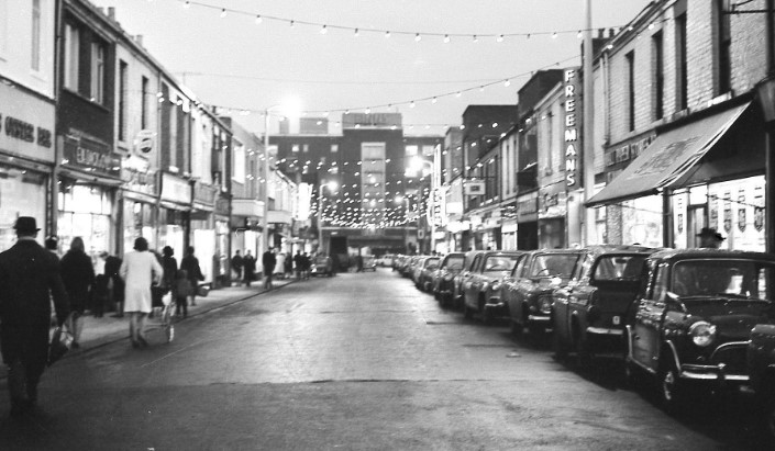 Blandford Street in 1965. Our photographer got Freemans and lots of other shops in the picture.
