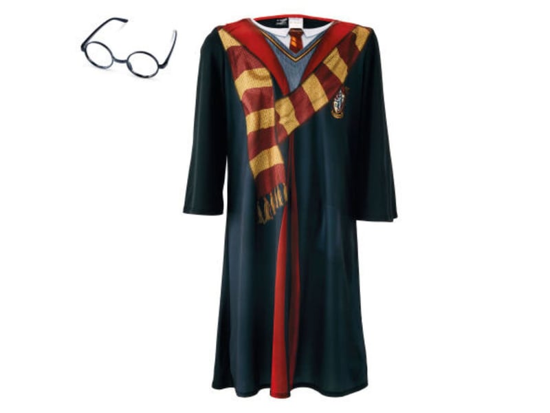What’s more magical than Christmas? Harry Potter! This Christmas you can gift an aspiring wizard an adorable Hogwarts uniform, which comes with Harry’s iconic glasses for only £9.99. Hermione’s Hogwarts uniform is also available for the same price, and comes with a wand.