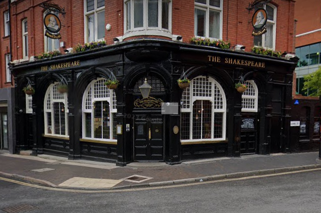 This period-rich Victorian pub with large, arched-windows serves real ales and classic British pub food. Their pub classics and warming pies are second-to-none