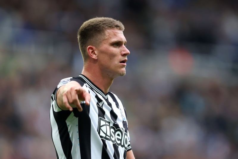 The Dutch defender is closing in on a return from injury but will find it tough to get back into Howe's side after captain Jamaal Lascelles performed well in his absence.