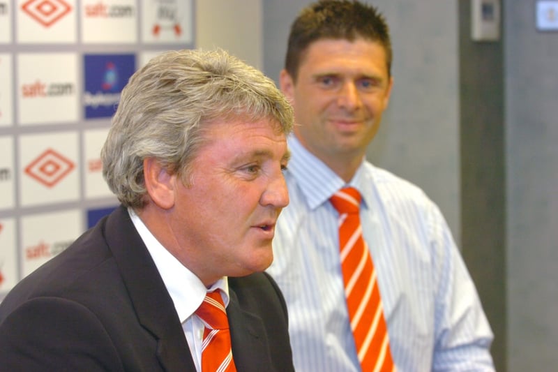 Chairman Niall Quinn looks on as Steve Bruce starts the job in 2009.