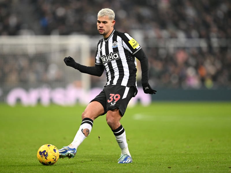 Newcastle United’s injury crisis has afforded Guimaraes the opportunity to shine and show his class in the middle of the park. The Brazilian has always been a key player since his arrival, but his great quality has really come to the fore in recent games.