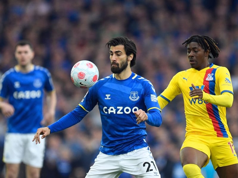 Gomes hasn’t featured for Everton at all in the Premier League this season but he is edging closer to a return to full fitness. The Portuguese international has featured just once on the bench all campaign.