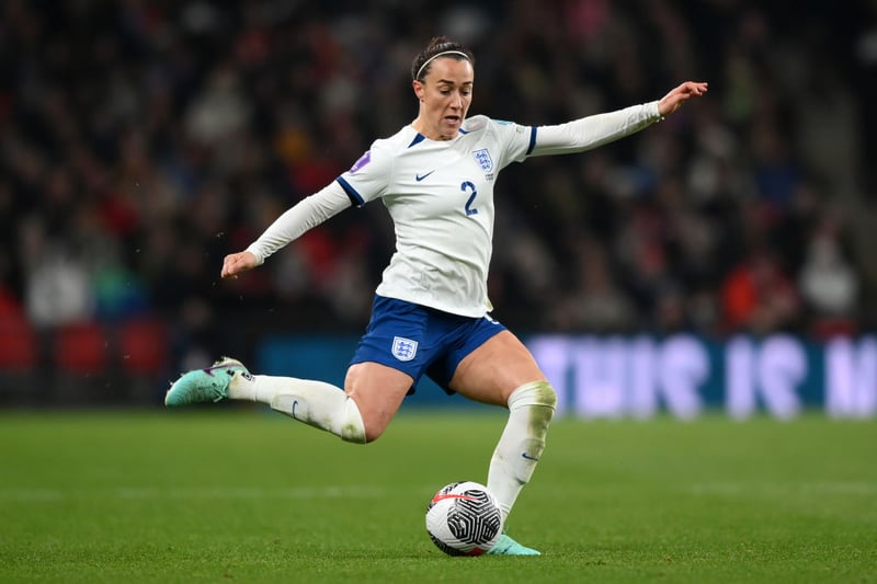 8/10: After an early tackle which put her out of favour with the Scotland crowd, Bronze was back on form for England offering plenty of attacking options while continuing to clear any threats. Scored a much-deserved last minute goal.