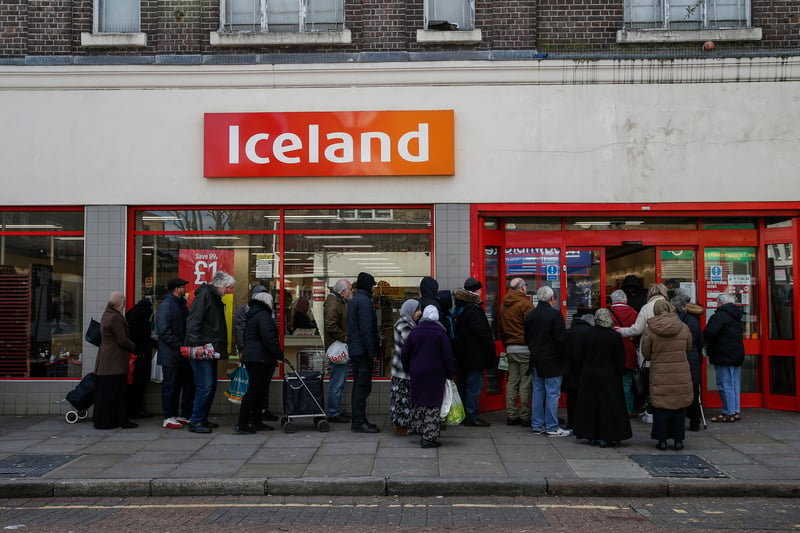 Iceland will be pulling down the shutters on more than 800 branches this Boxing Day 