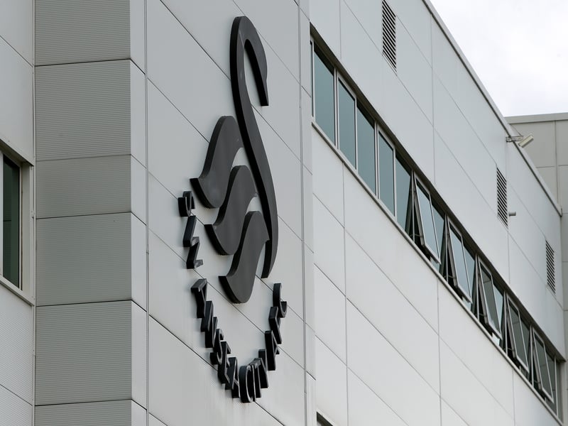 Sunderland to Swansea City round-trip: 696 miles