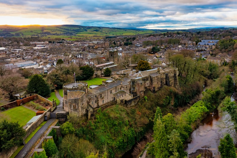 Coming in sixth place is market town Skipton, located in Yorkshire and The Humber. Packed with rich history, Skipton is home to one of the oldest mills in North Yorkshire.