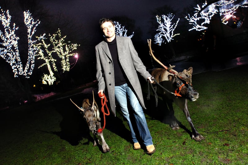 Tom Chambers was starring in White Christmas at the Sunderland Empire in 2010.
Here he is that year with two of the reindeer in Mowbray Park.