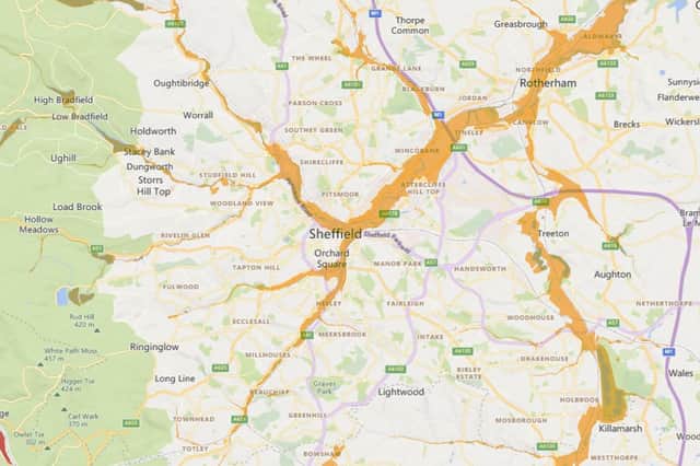 A map showing the areas in and around Sheffield most at risk of flooding, as of 11.45pm on Saturday, December 9