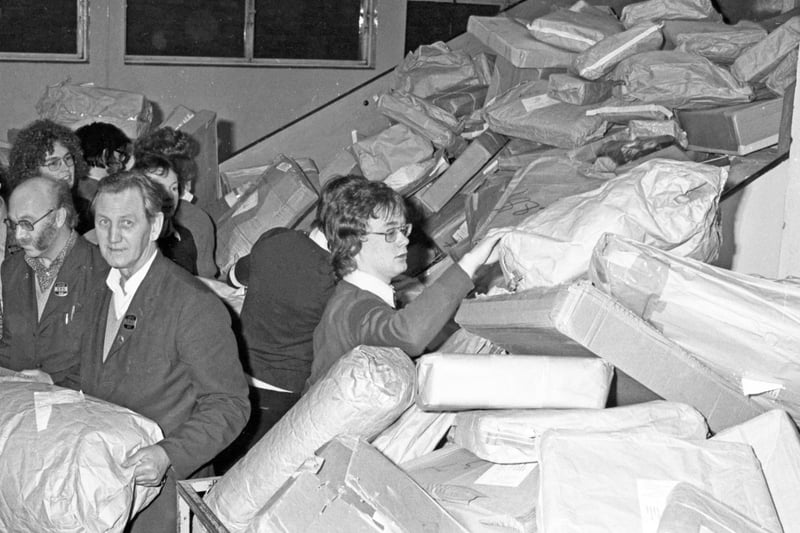 A busy day at the William Street sorting office in December 1974.