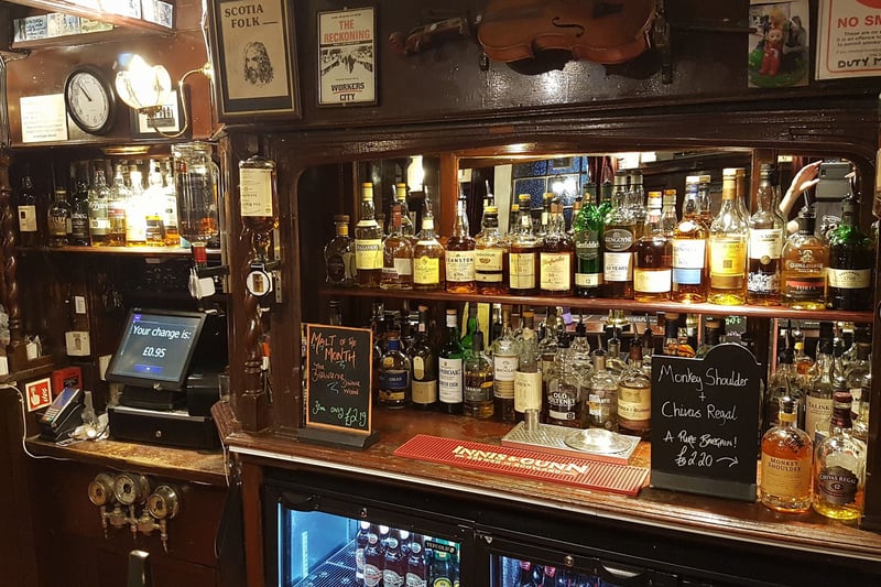The Scotia is Glasgow's oldest pub having been keeping customers happy since 1792. They know a thing or two about a toddy, so pop in for a bit of warmth and enjoy. 