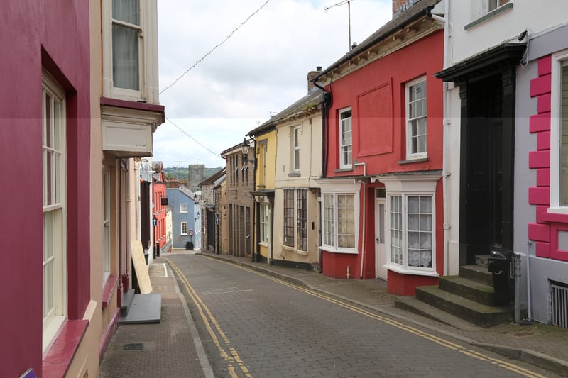 Cardigan in Ceredigion, Wales decorates its beautiful town in an upmarket Christmas fashion. The colourful town is home to many unique shops, including those dedicated to surf gear, and one-of-a-kind artwork.