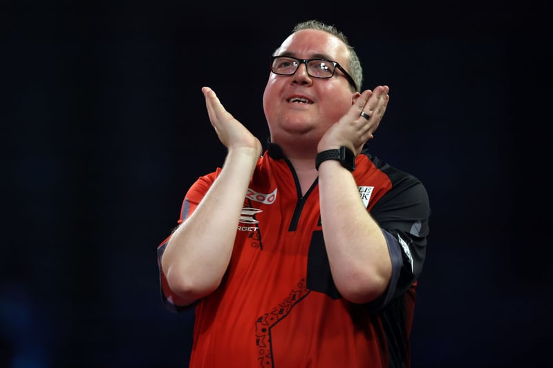England's Stephen Bunting is a 40/1 shot. Nichnamed The Bullet, he's a former BDO World Champion and also has two Masters titles to his name.