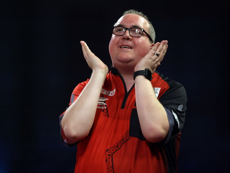 England's Stephen Bunting is a 40/1 shot. Nichnamed The Bullet, he's a former BDO World Champion and also has two Masters titles to his name.