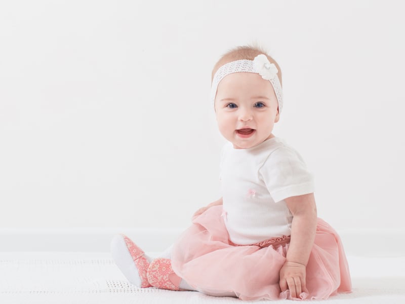 Elsie is a feminine name with both English and Hebrew origins.