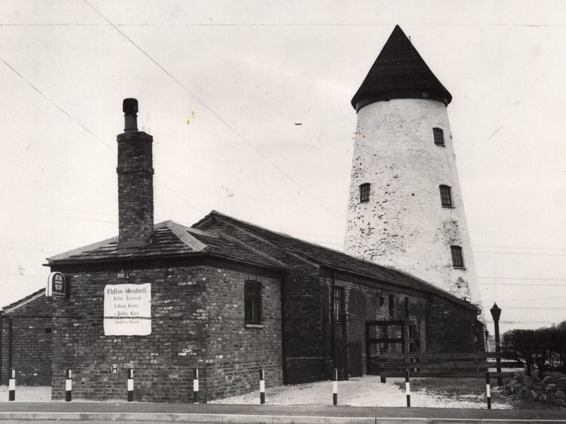 Clifton Windmill, 1980
