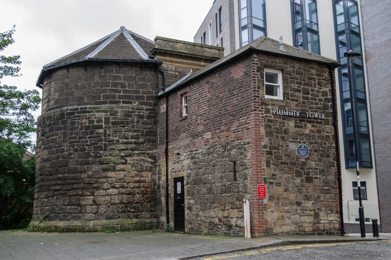 Plummer Tower used to be apart of Newcastle's old town walls which were built from the mid-13th Century to middle of the 14th. It was converted into a meeting house by the Company of Cutlers in the 17th Century and the facade was added by the Company of Masons in the mid-18th Century. 
