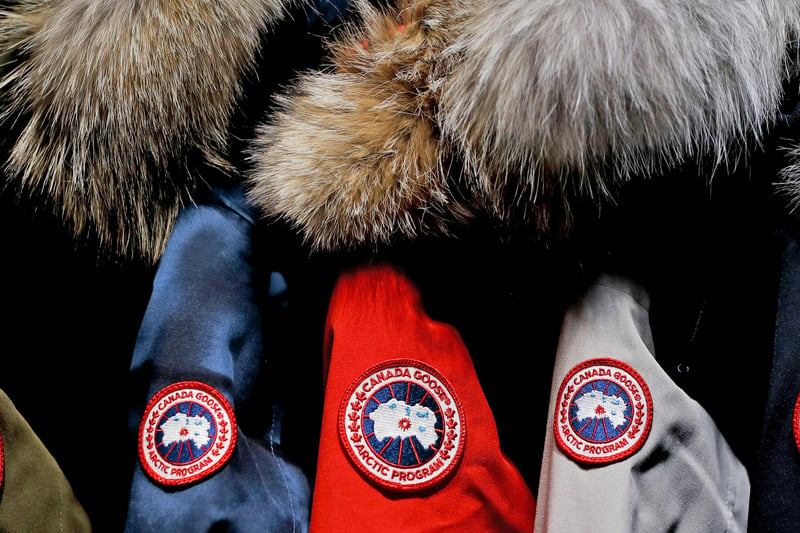 For those looking for stylish and snug outerwear, the new Canada Goose pop-up store at Bullring & Grand Central is now open. It offers a seasonal selection of luxury outdoor wear, made with the finest materials and craftsmanship. You can wrap up warm and look good with these premium jackets, parkas, vests, and accessories.