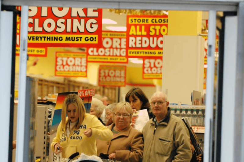 Another scene from the last day of trading at Woolworths in Jarrow in 2009. 