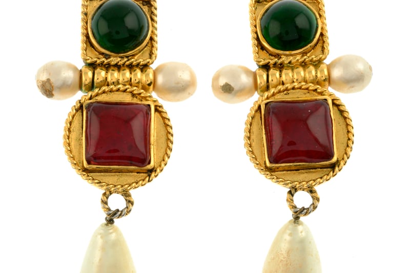One of the biggest surprises was provided by a pair of Chanel clip-on earrings. A spokesperson said: “Despite having an estimate of £30 to £50, the bidding soared to a staggering hammer price of £800. This unexpected turn of events highlighted the allure of Chanel jewellery.” When all costs are taken in, the overall price for the earrings was £1,040.